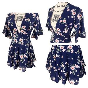 Solaris Style - Navy Blue Floral Romper Size S NWT